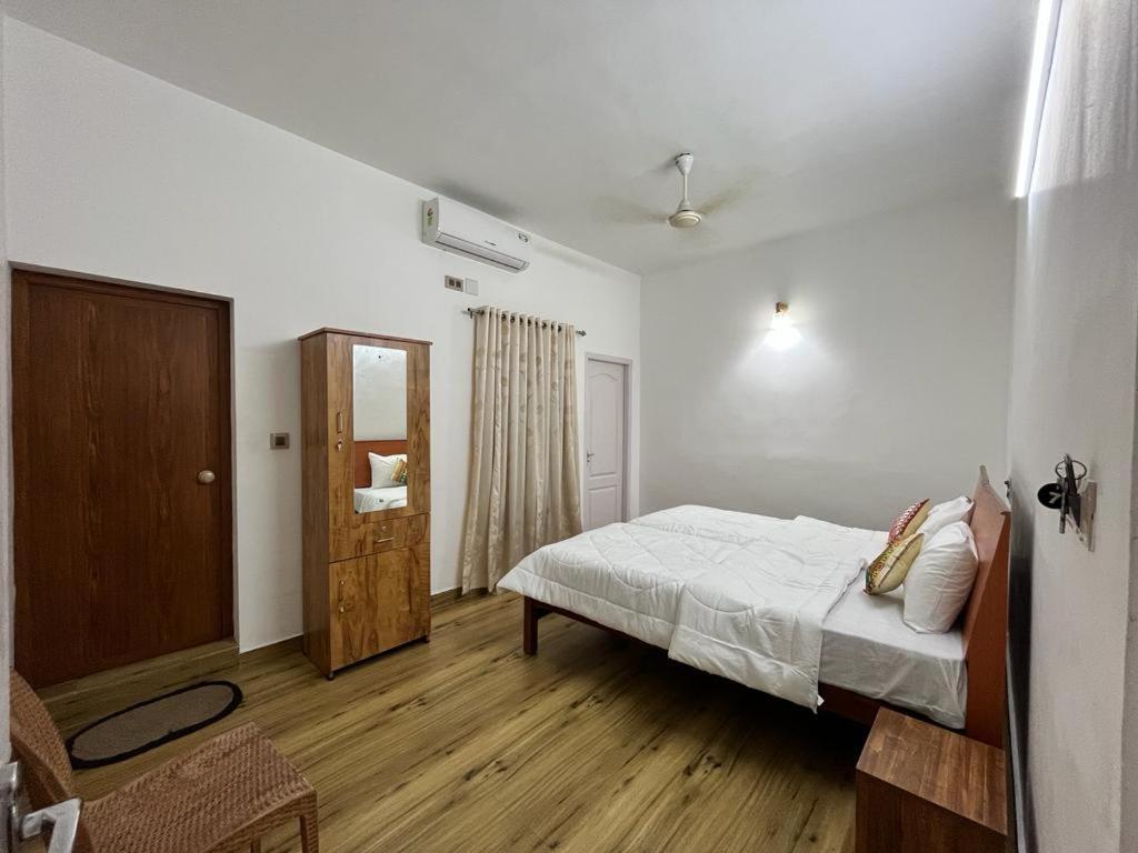 Tess Holistay Fort Kochi Exteriör bild